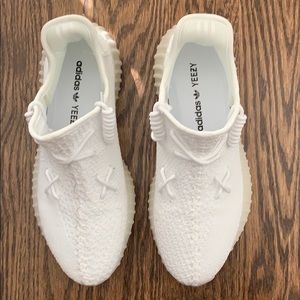 Yeezy 350 v3 Cream White